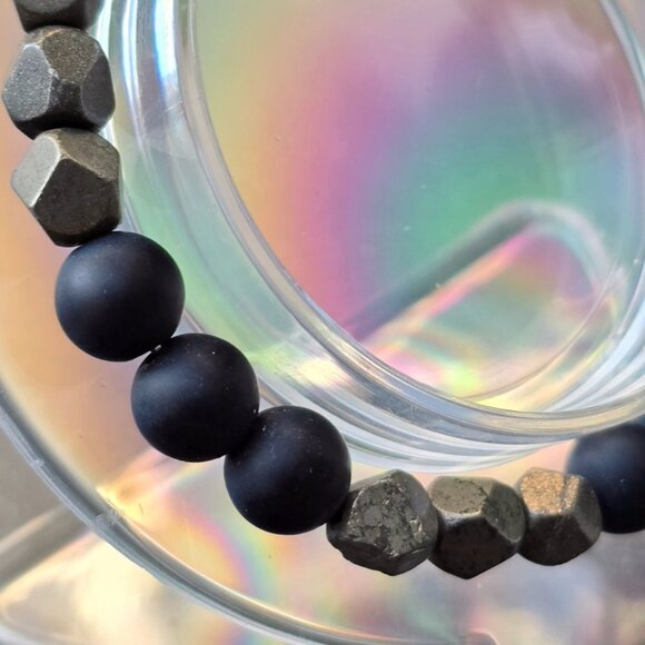 Handmade ✦ Raw Pyrite & Black Agate Bracelet ✦ 8mm Gemstone Beads Stretch Fit - Picture 4 of 7
